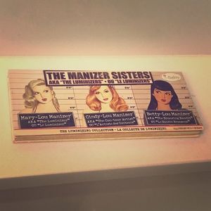 The Balm The Manizer Sisters Face Palette
